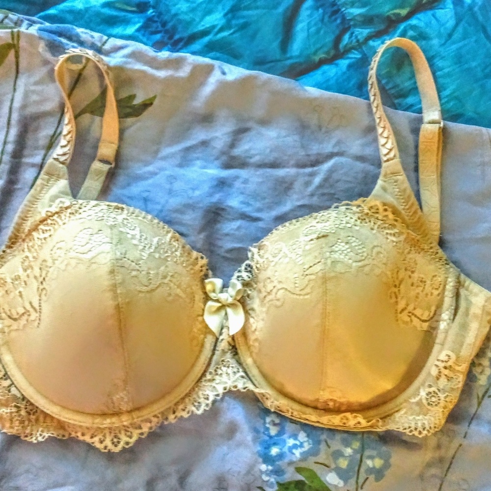 Dkny Cream Lace Semi Padded Bra